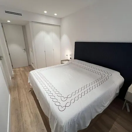 Bright Spacious Luxury Lejlighed *