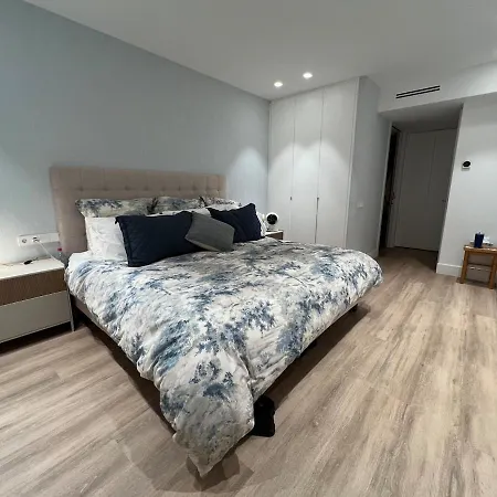 Bright Spacious Luxury Lejlighed