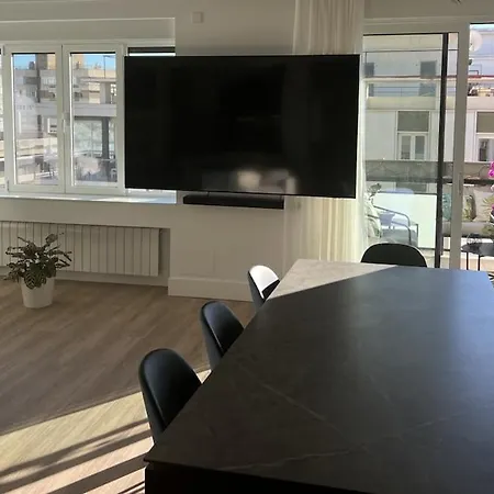 Bright Spacious Luxury Valence