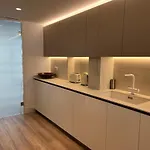 Bright Spacious Luxury 아파트 *